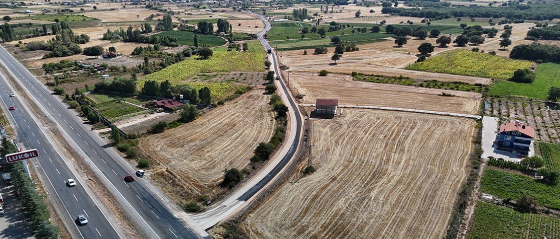Beyşehir’in Dış Mahallelerinde Sathi Asfalt Kaplama Çalışması