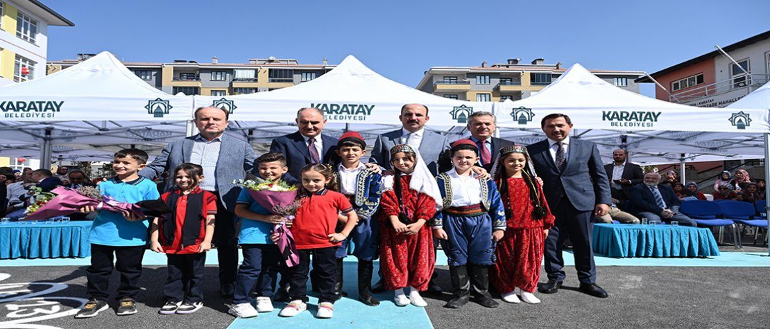 Başkan Altay Yeni Eğitim-Öğretim Yılının İlk Gününde Öğrencilerin Heyecanına Ortak Oldu