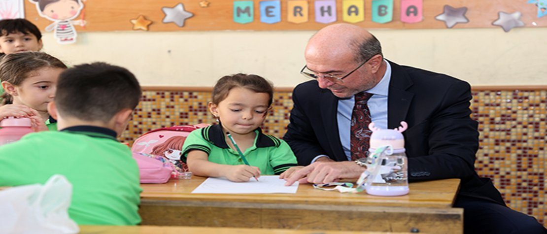 Başkan Pekyatırmacı Yeni Eğitim Yılının İlk Gününde Öğrencileri Ziyaret Etti