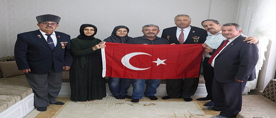 Konya Büyükşehir Şehit Ve Gazi Yakınlarını Düzenli Ziyaret Ederek Gönüllere Giriyor