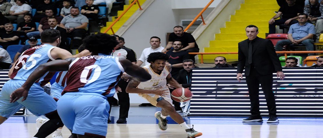 Konya Büyükşehir Belediyespor’un Zirve Yürüyüşü Sürüyor