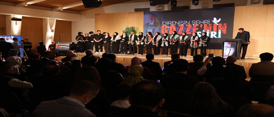 Lima Öğrencileri İsrail Soykırımının 1. Yılında Şiirlerini “Özgür Gazze” İçin Seslendirdi