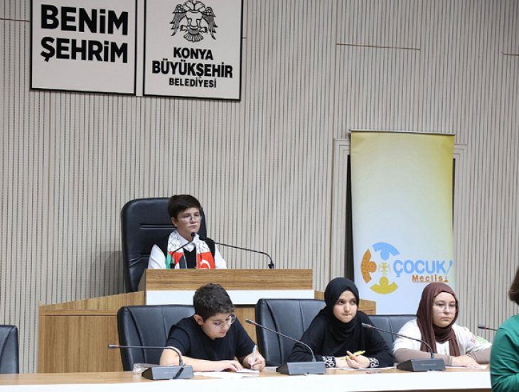 Büyükşehir Belediyesi Çocuk Meclisi İlk Toplantısını Gerçekleştirdi