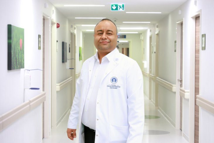 Mide Ağrısıyla Gittiği Hastanede