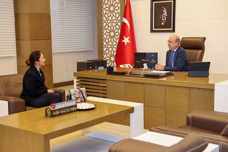 Başkan Pekyatırmacı Halk Günü’nde Vatandaşları Dinledi