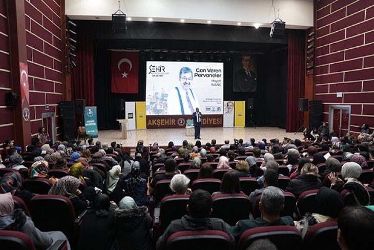 Şehir Konferanslarında Hayati İnanç Ve Dursun Ali Erzincanlı Konyalılarla Buluştu