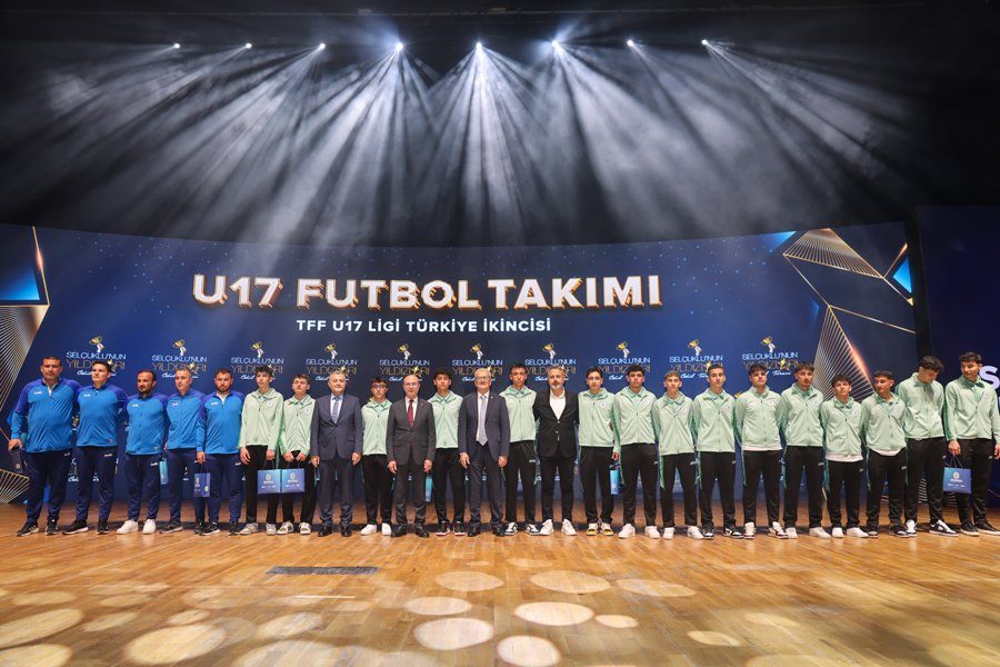 Selçuklu’nun Başarılı Sporcuları Ödüllendirildi