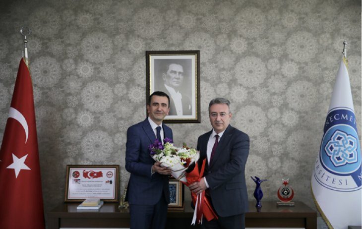 Necmettin Erbakan Üniversitesinde Bayrak Değişimi
