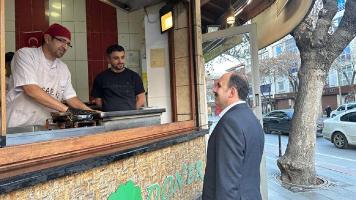 Başkan Altay Şehir Merkezinde Esnafları Ziyaret Etti