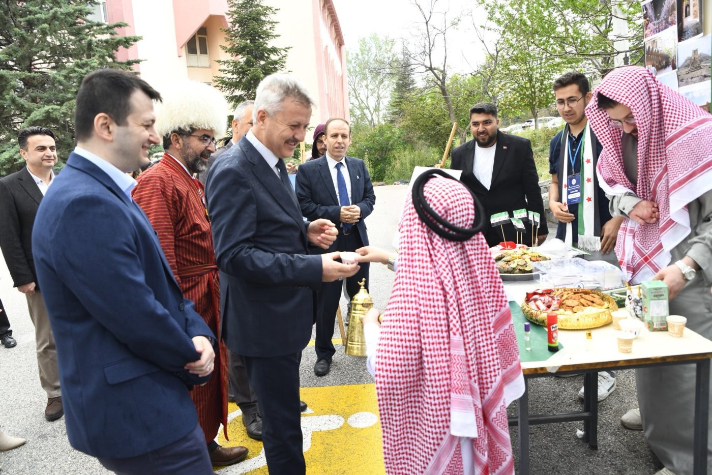 KTÜN’nde Kültürlerin Buluştuğu Renkli Festival: