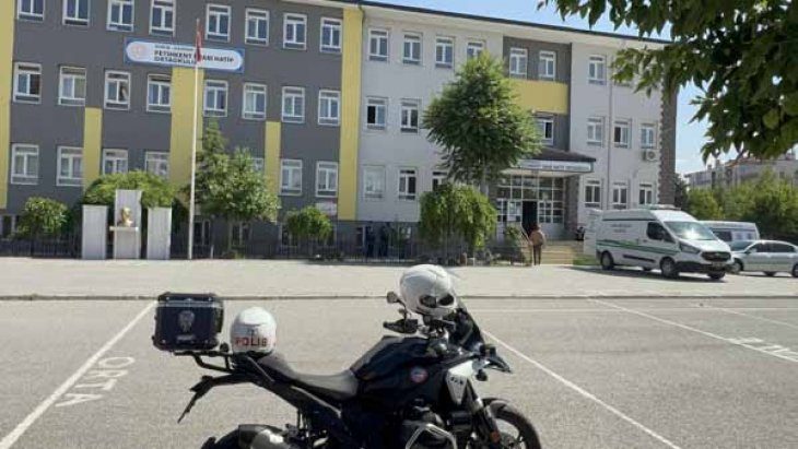 Konya’da Okulda Silahla Vurulan Öğretmen Hayatını Kaybetti