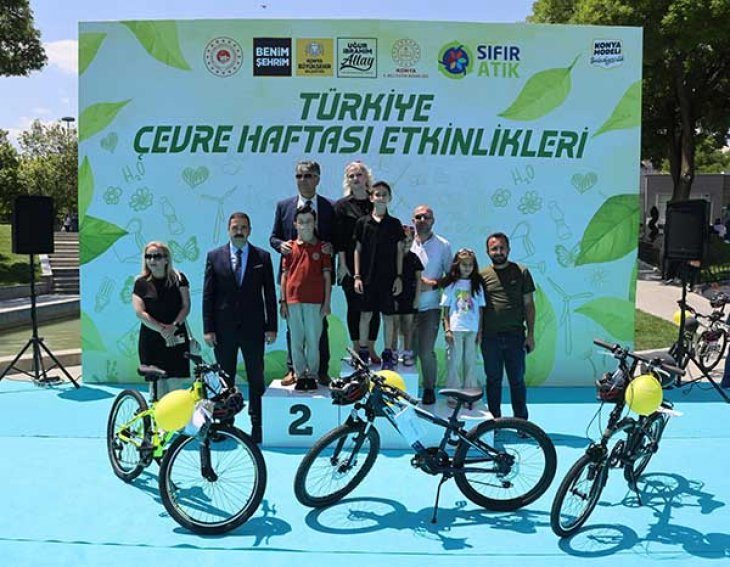 Çevre Yarışmalarında Dereceye Giren Öğrencilere Ödülleri Verildi