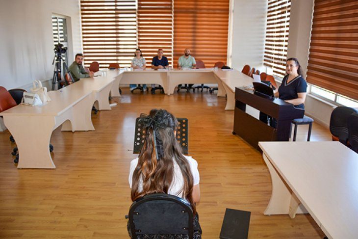 Celal Akın Güzel Sanatlar Müzik Ortaokulunda Özel Yetenek Sınavı Heyecanı