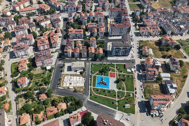 Beyşehir’de Sıcak Asfalt Çalışmaları Sürüyor
