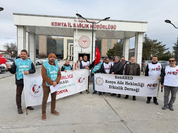 İl Sağlık Müdürlüğü Önünde Basın Açıklaması