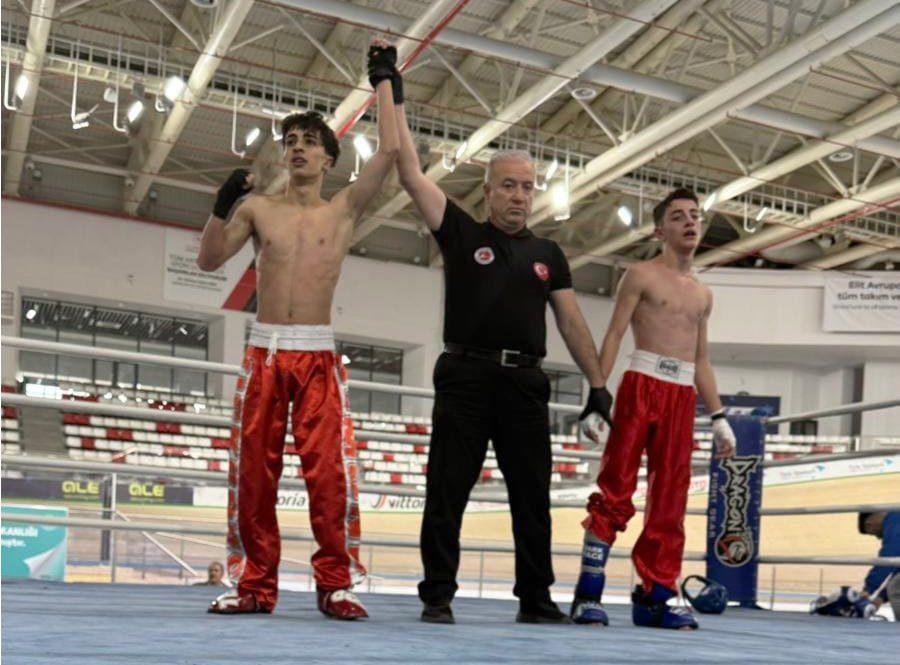 Kıck Boks Ve Futbolda Gururlandıran Başarılar