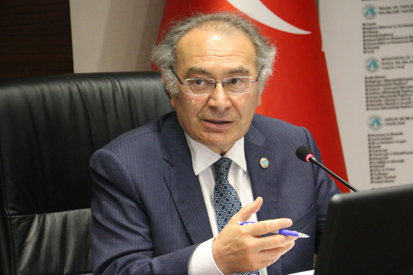 Prof. Dr. Nevzat Tarhan: