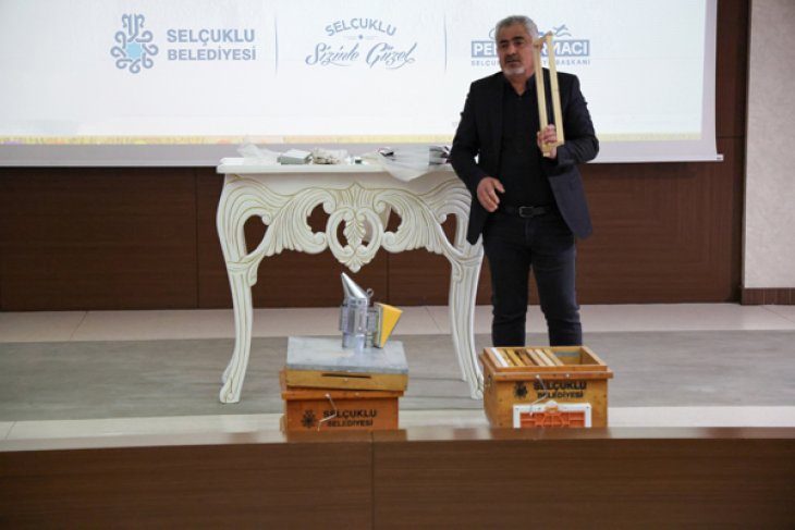 Selçuklu’da Arıcılık Eğitimi Ve Hibe Desteği Sürüyor