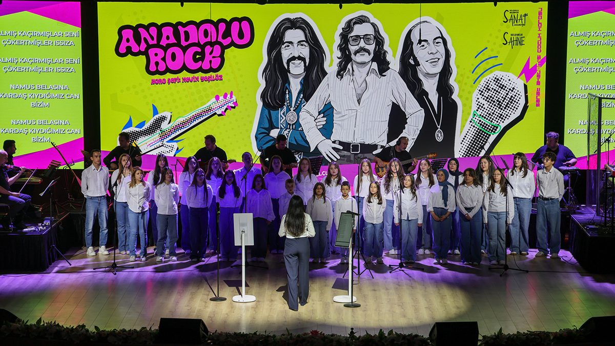 SELÇUKLU’DA ANADOLU ROCK RÜZGÂRI ESTİ