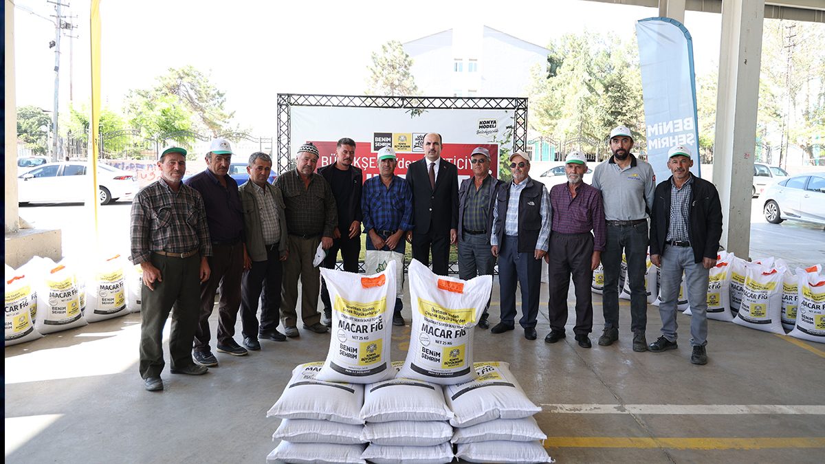 BAŞKAN ALTAY: “ÜRETİCİLERİMİZE BUGÜNE KADAR 1 MİLYON 214 BİN KİLOGRAM HİBE DESTEKLİ MACAR FİĞİ TOHUMU VERDİK”