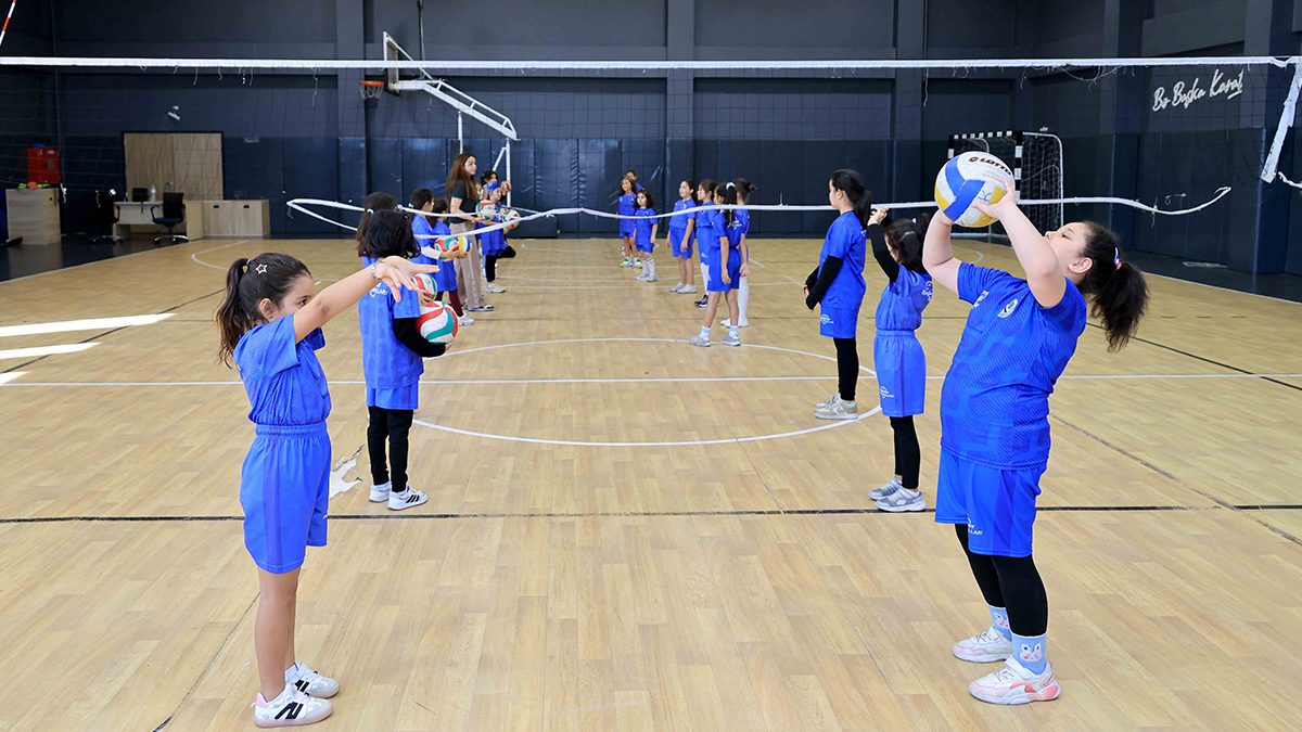 KARATAY KIŞ SPOR OKULLARI’NA YOĞUN İLGİ