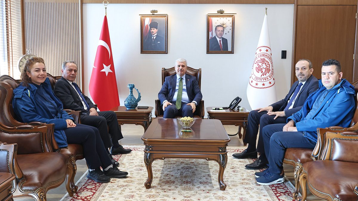PTT’nin 186. Yıl Dönümü Sebebiyle Vali Akın’a Ziyaret